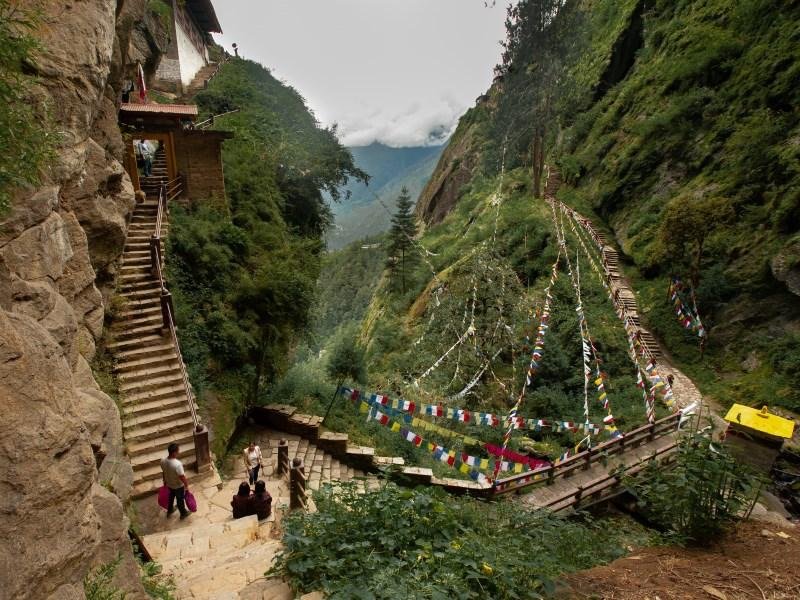 Prayer-flag stairs, Tiger&rsquo;s Nest