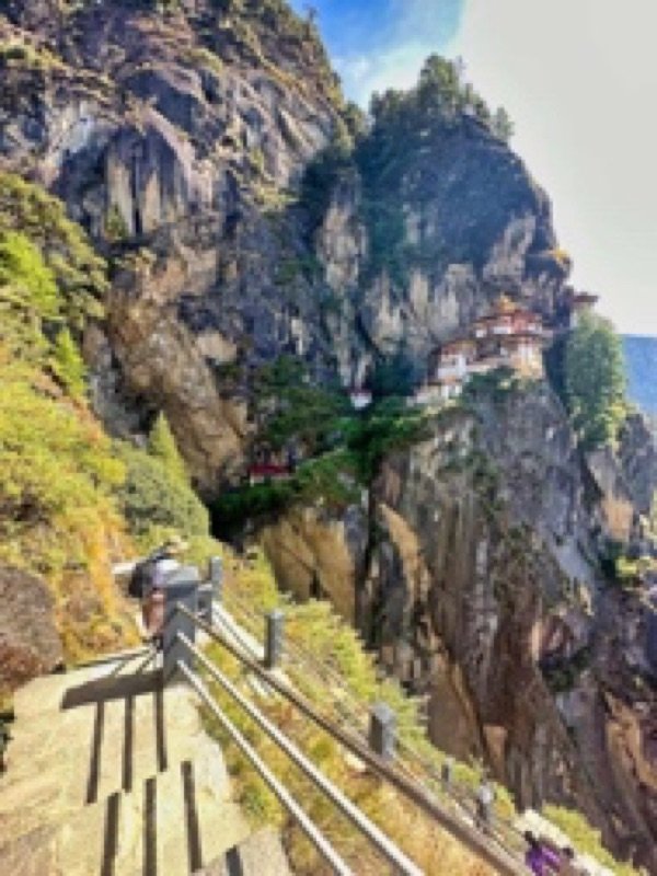 Trail to Tiger&rsquo;s Nest