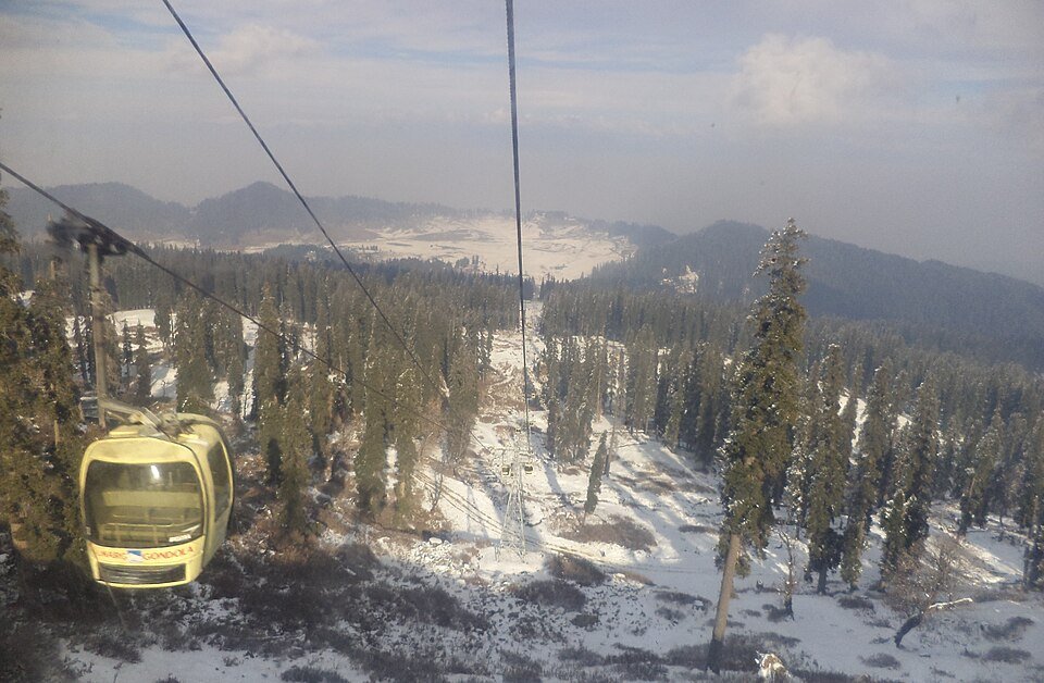 Gulmarg Gondola cable car