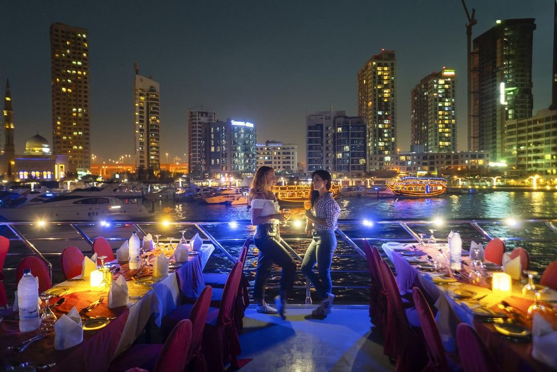 Dubai Marina cruise dinner