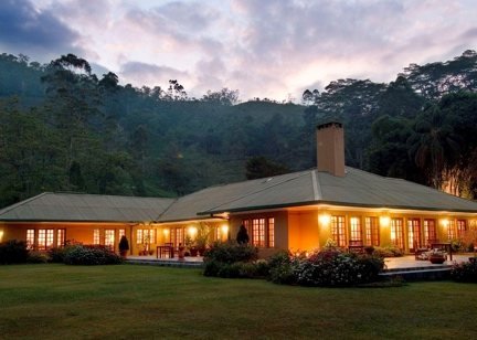 Drive through the Sri Lankan highlands