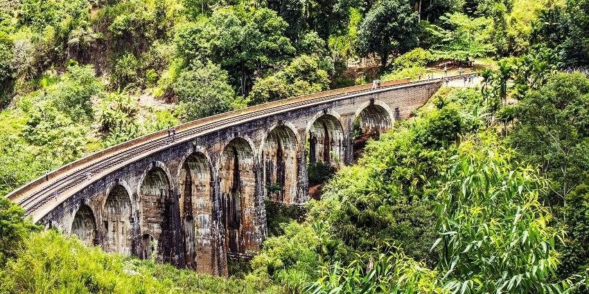 Nine Arches Bridge, Ella
