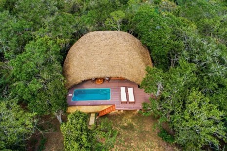 Safari lodge dining, Sri Lanka